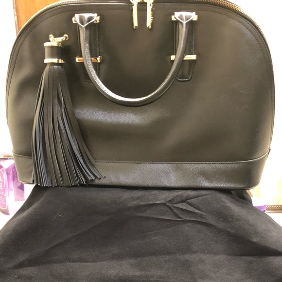 Ivanka Trump Handbags - Ivanka satchel classic in onyx